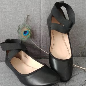 Urban Outfitters Ballet Flats Black